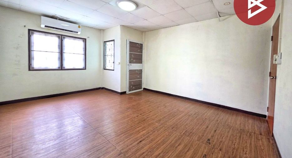 Casa adosada en venta de 2 habitaciones en Mueang Samut Prakan, Samut Prakan