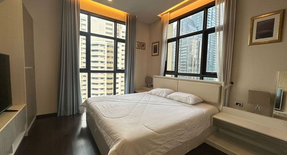 For rent 2 bedrooms condo in Khlong Toei, Bangkok