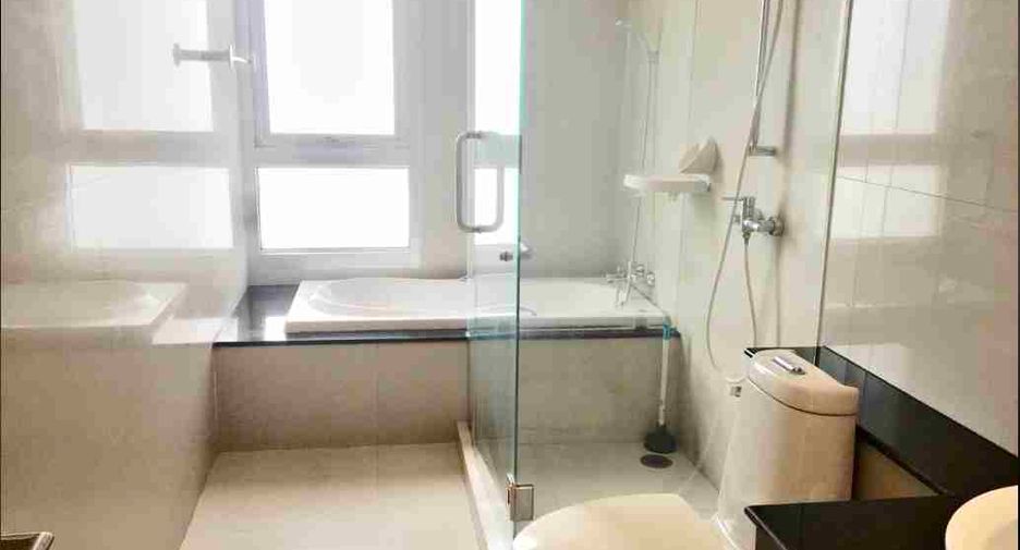 For rent 3 ベッドルーム condo in Khlong Toei, Bangkok