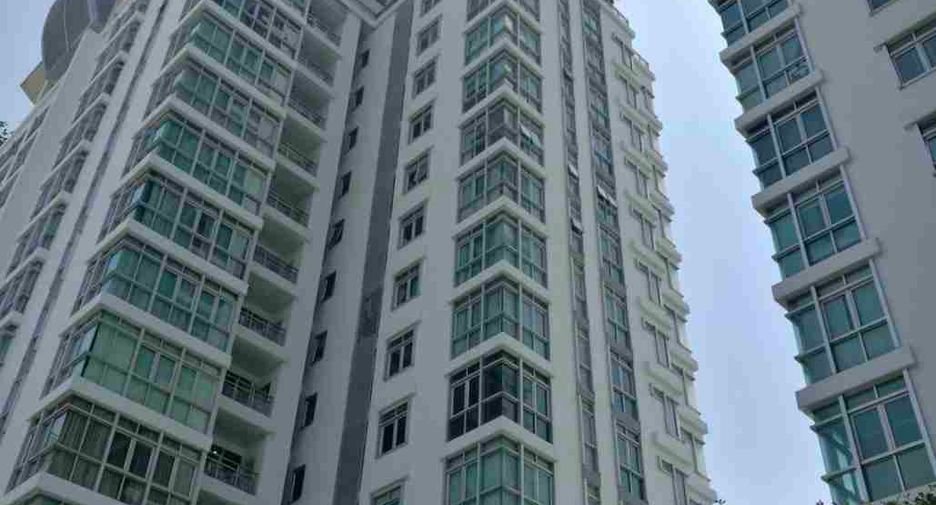 For rent 3 ベッドルーム condo in Khlong Toei, Bangkok
