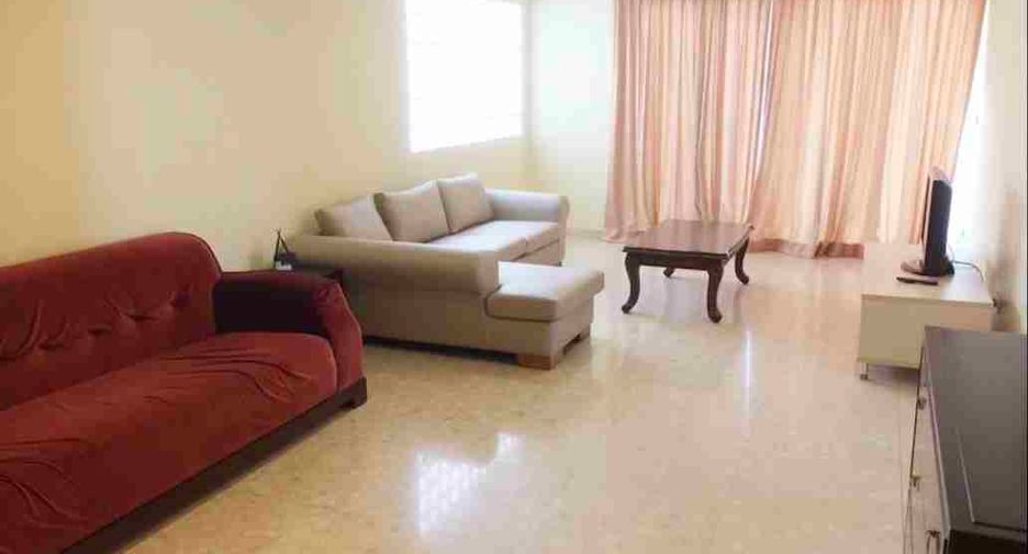 For rent 3 ベッドルーム condo in Khlong Toei, Bangkok