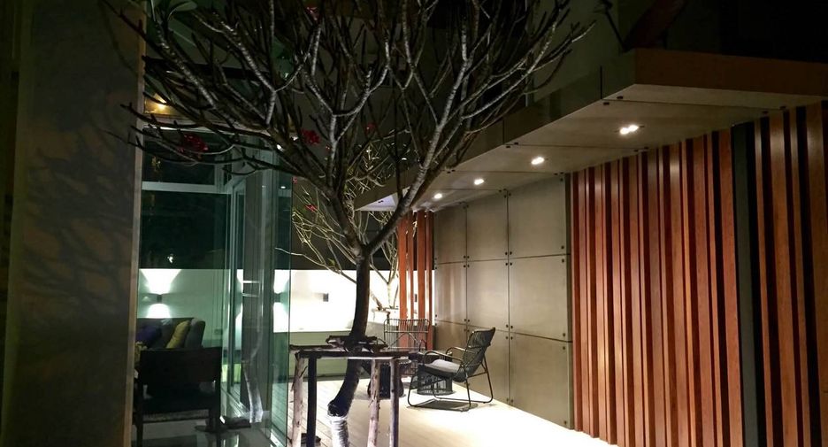 Casa en alquiler de 4 habitaciones en Bang Khen, Bangkok
