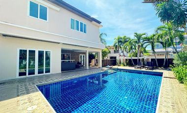 For rent and for sale 4 bedrooms villa in Bang Lamung, Chonburi