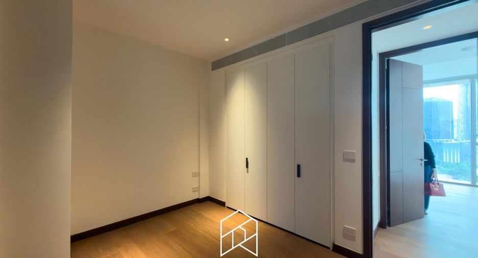 For sale 2 bedrooms condo in Bang Rak, Bangkok