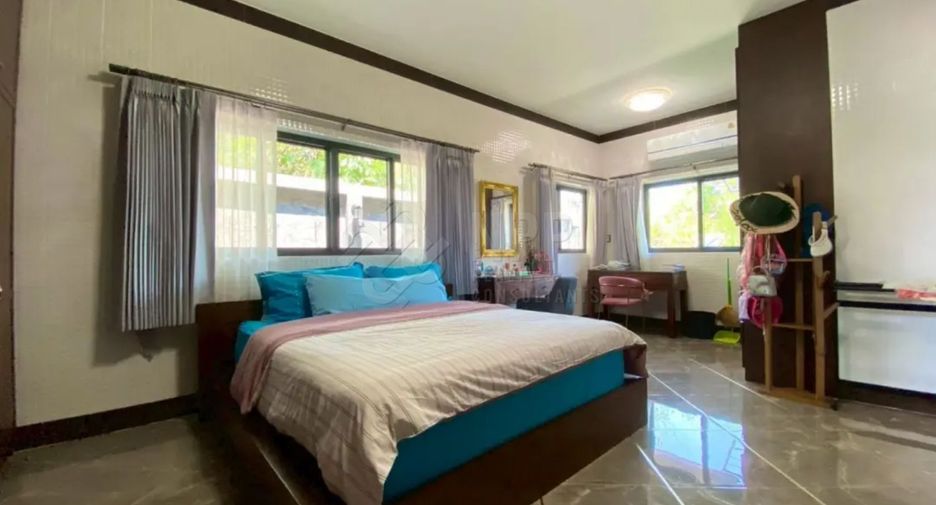 Casa en alquiler y en venta de 4 habitaciones en Hua Hin, Prachuap Khiri Khan