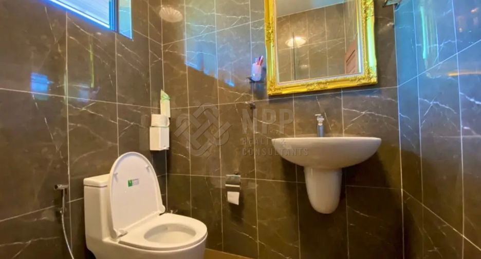 Casa en alquiler y en venta de 4 habitaciones en Hua Hin, Prachuap Khiri Khan