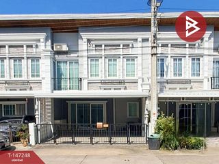 For sale 3 bedrooms townhouse in Prawet, Bangkok