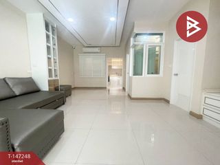 For sale 3 bedrooms townhouse in Prawet, Bangkok