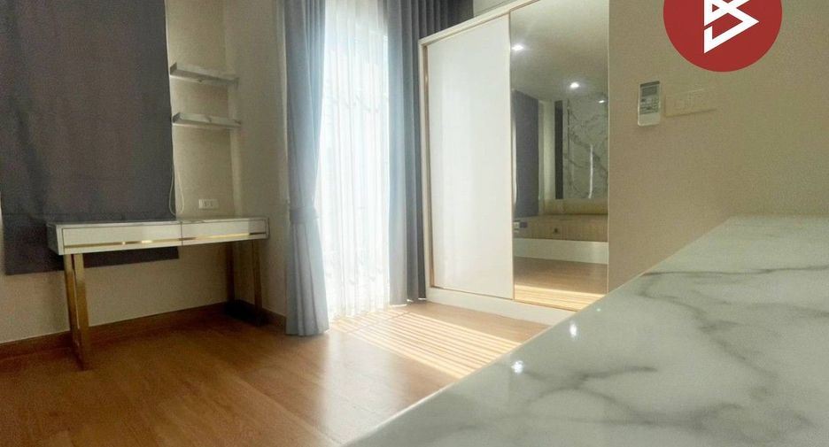 For sale 3 bedrooms townhouse in Prawet, Bangkok