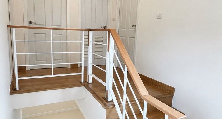 For sale 3 bedrooms house in Bang Phli, Samut Prakan