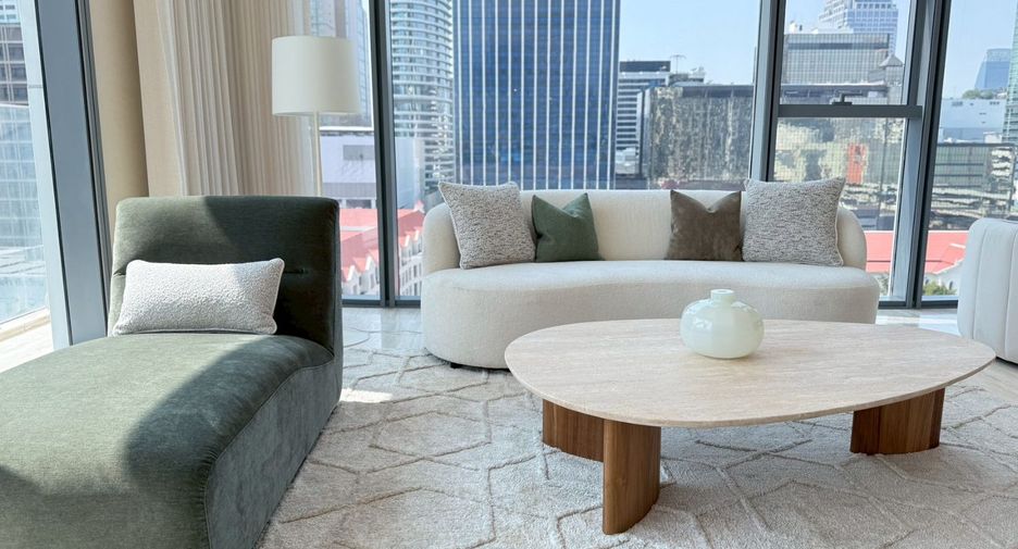 Wohnung zur Miete mit 2 Zimmer in Pathum Wan, Bangkok