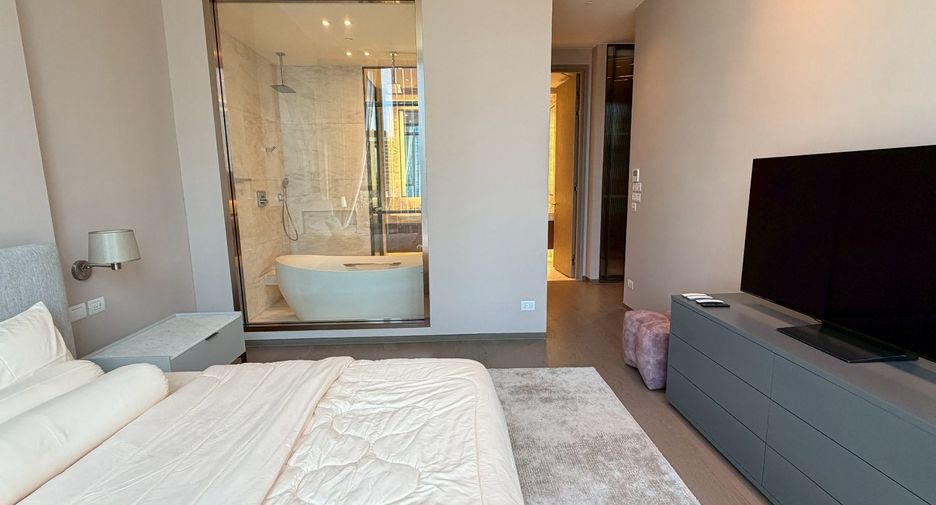 Wohnung zur Miete mit 2 Zimmer in Pathum Wan, Bangkok