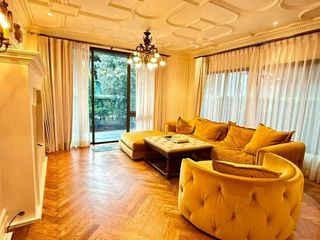 ให้เช่า 4 ห้องนอน บ้านเดี่ยว ใน บางกะปิ, กรุงเทพฯ