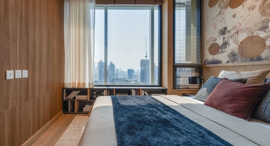 For sale 1 bed condo in Khlong Toei, Bangkok
