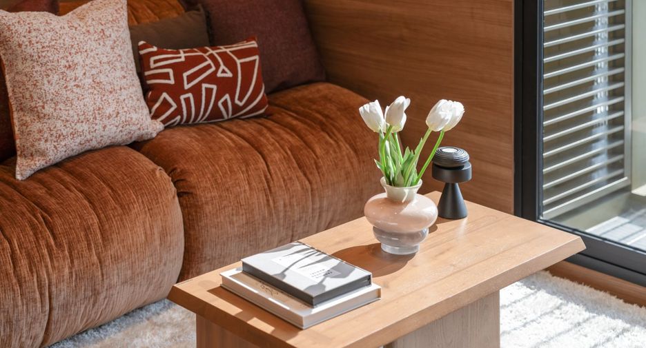 For sale 1 bed condo in Khlong Toei, Bangkok
