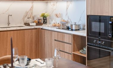 For sale 3 bedrooms condo in Khlong Toei, Bangkok