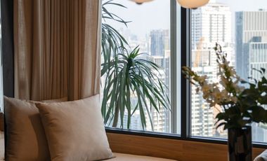 For sale 3 bedrooms condo in Khlong Toei, Bangkok