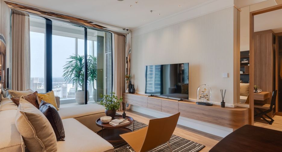 For sale 3 bedrooms condo in Khlong Toei, Bangkok