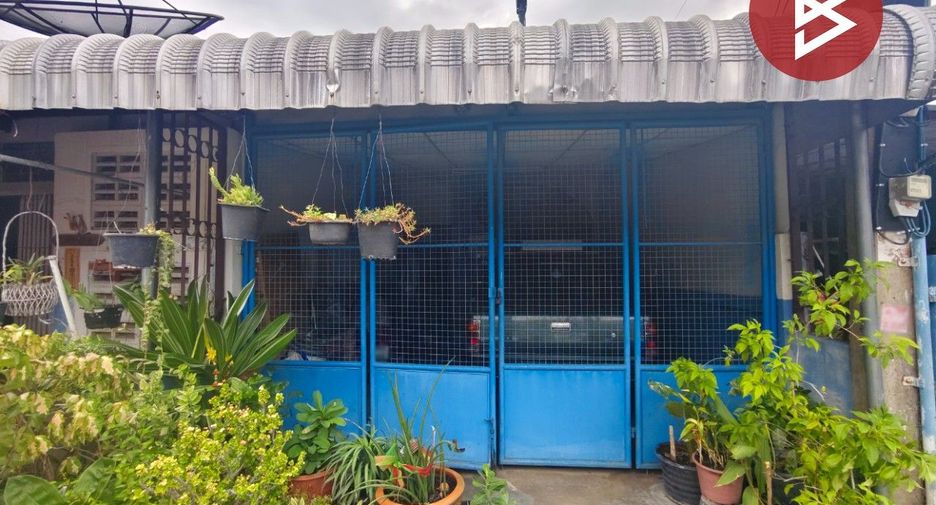 出售 2 卧室 联排别墅 在 Ban Pong, Ratchaburi