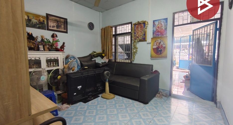 出售 2 卧室 联排别墅 在 Ban Pong, Ratchaburi