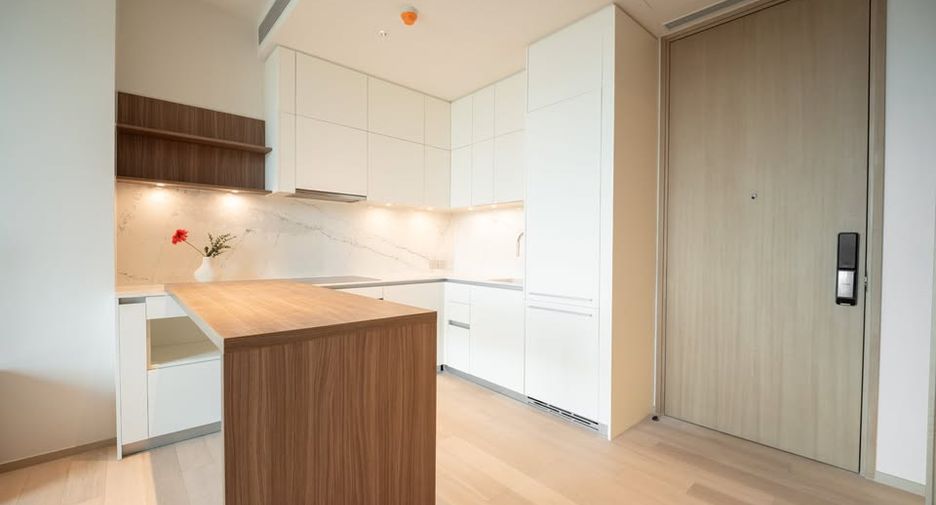 For sale 1 bed condo in Sathon, Bangkok