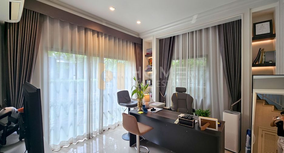 For sale 5 bedrooms house in Bang Khen, Bangkok