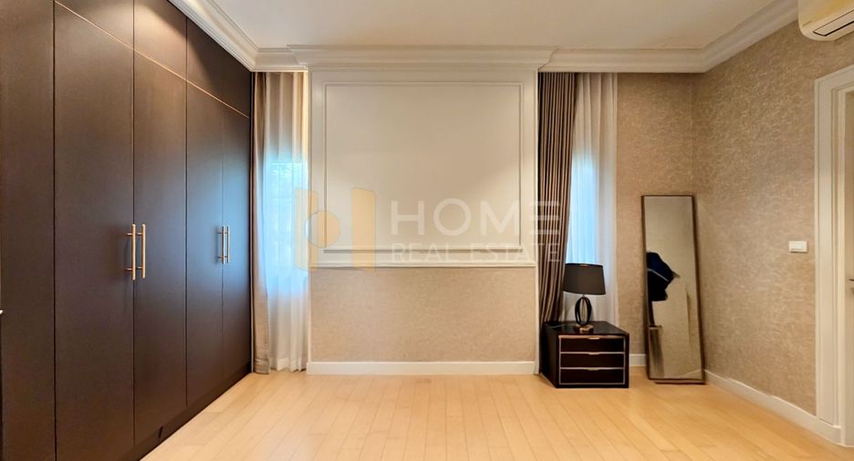 For sale 5 bedrooms house in Bang Khen, Bangkok