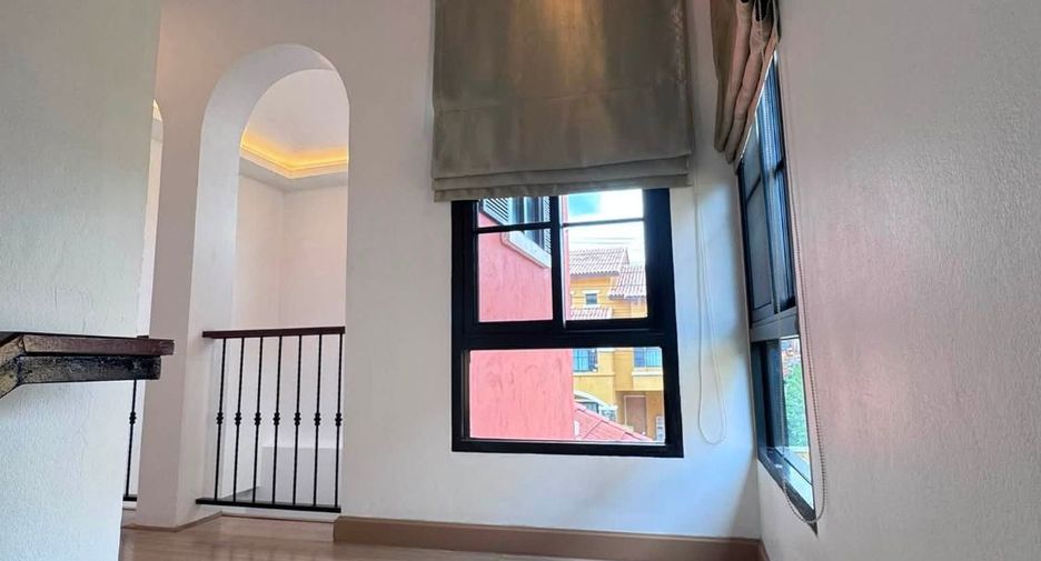 For rent 4 bedrooms house in San Sai, Chiang Mai