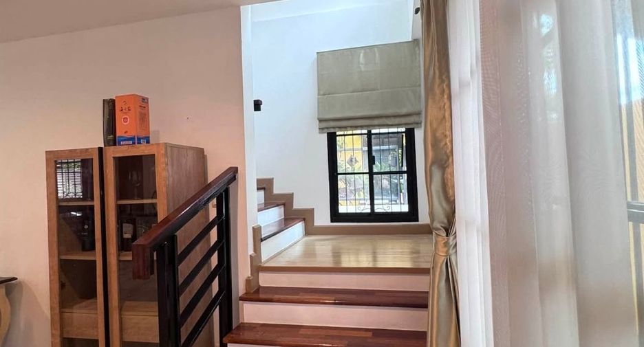 For rent 4 bedrooms house in San Sai, Chiang Mai