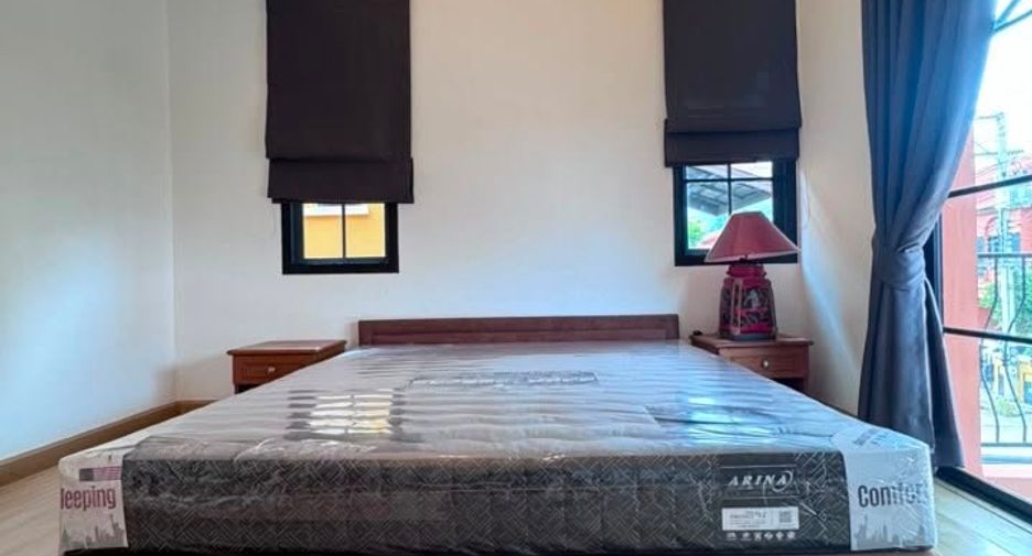 For rent 4 bedrooms house in San Sai, Chiang Mai
