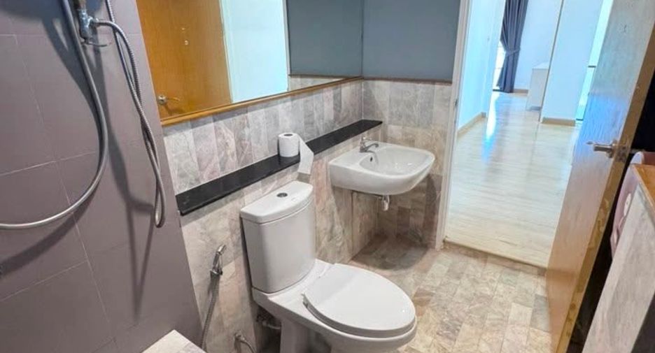 For rent 4 bedrooms house in San Sai, Chiang Mai