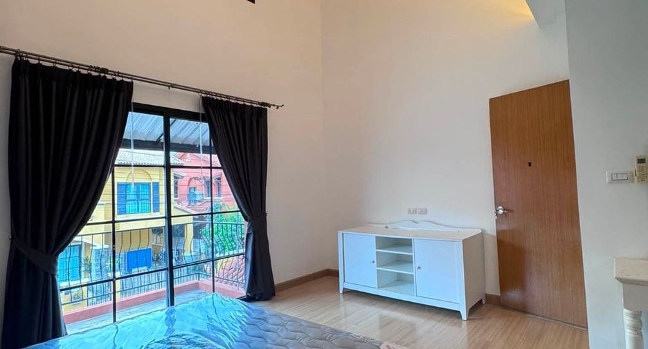 For rent 4 bedrooms house in San Sai, Chiang Mai