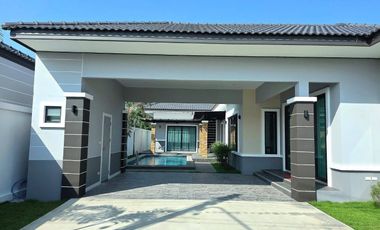 For sale 3 bedrooms villa in Huay Yai, Pattaya