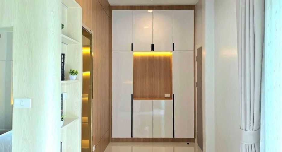 For sale 3 bedrooms villa in Huay Yai, Pattaya