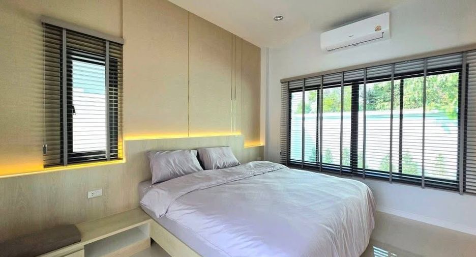 For sale 3 bedrooms villa in Huay Yai, Pattaya