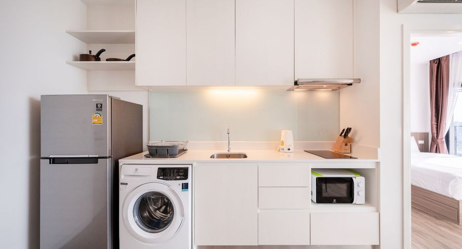 Condo en alquiler de 2 habitaciones en Si Racha, Chonburi