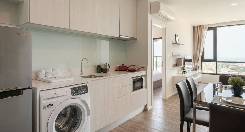 Condo en alquiler de 2 habitaciones en Si Racha, Chonburi