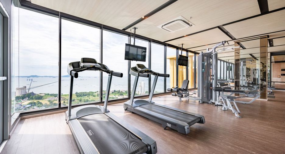 Condo en alquiler de 2 habitaciones en Si Racha, Chonburi