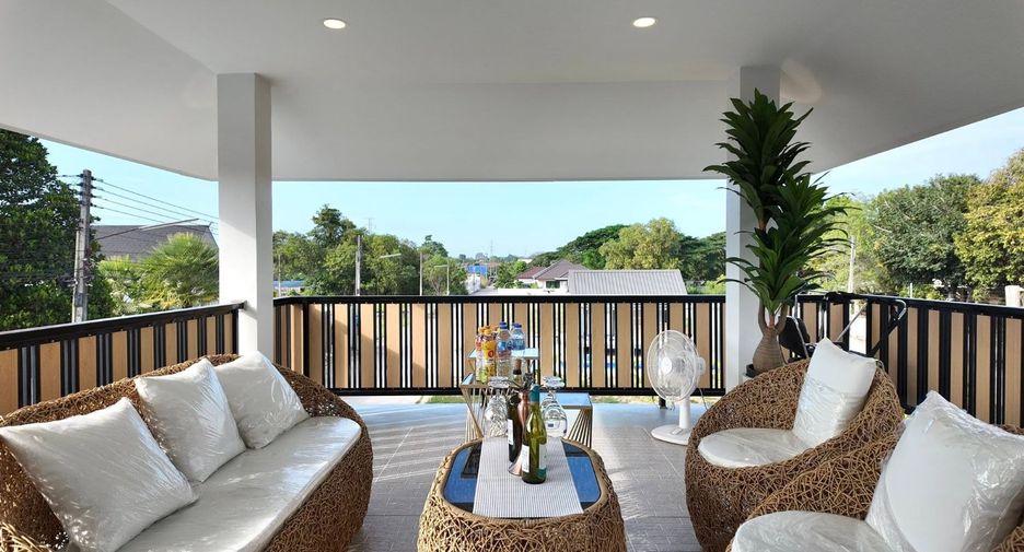 À vendre 3 chambres villa à Bang Lamung, Chonburi