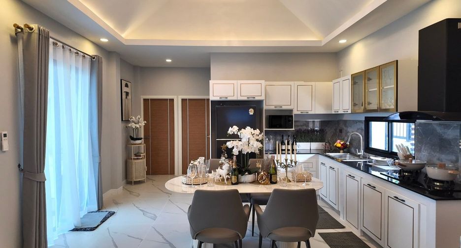 À vendre 3 chambres villa à Bang Lamung, Chonburi