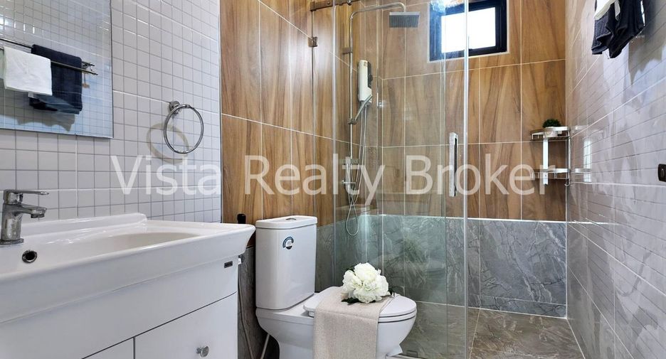 For sale 3 bedrooms villa in Bang Lamung, Chonburi