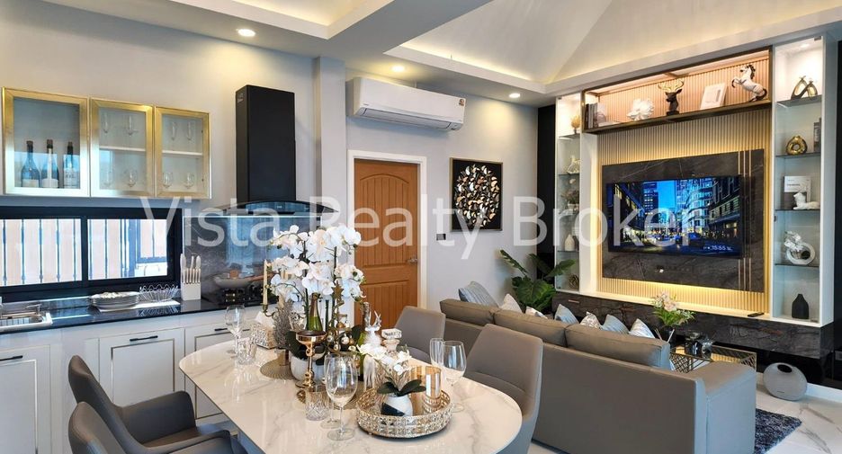 For sale 3 bedrooms villa in Bang Lamung, Chonburi
