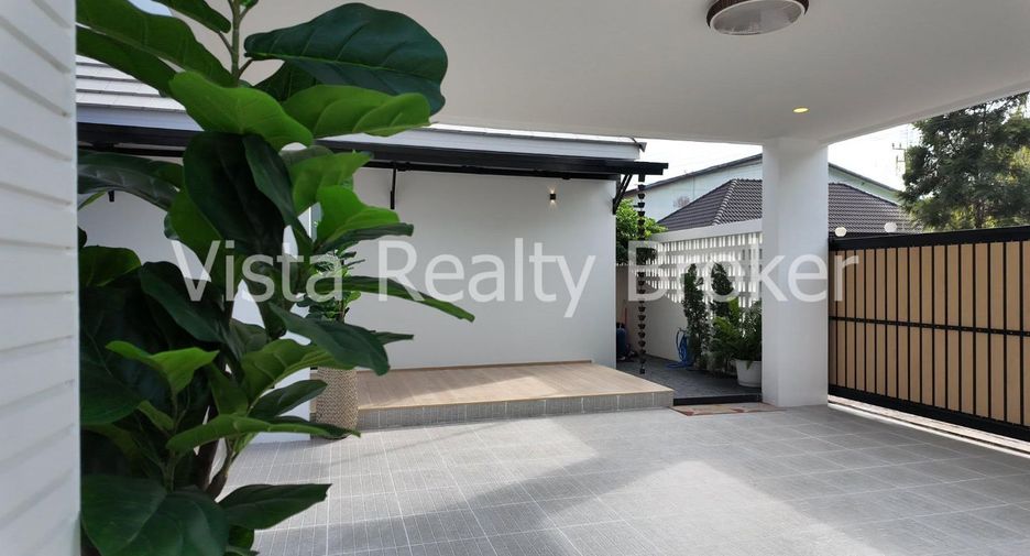 For sale 3 bedrooms villa in Bang Lamung, Chonburi