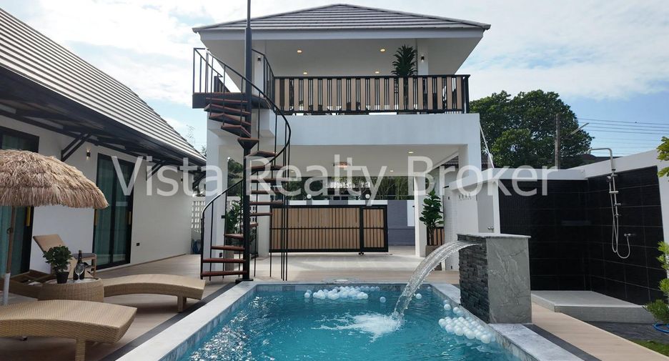 For sale 3 bedrooms villa in Bang Lamung, Chonburi