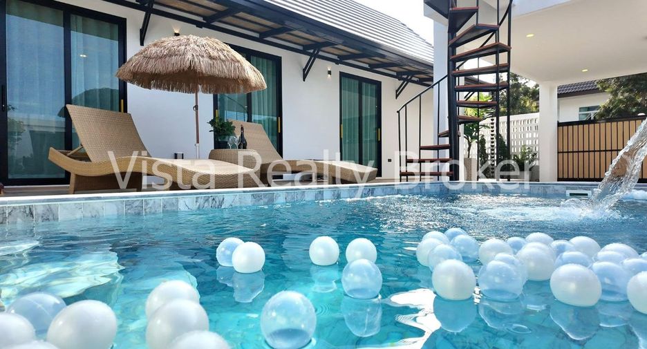 For sale 3 bedrooms villa in Bang Lamung, Chonburi