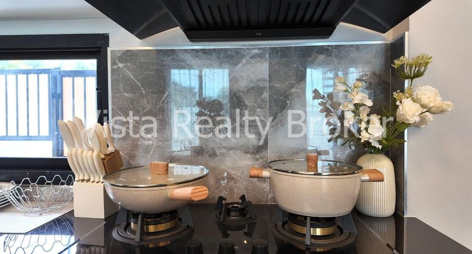 For sale 3 bedrooms villa in Bang Lamung, Chonburi