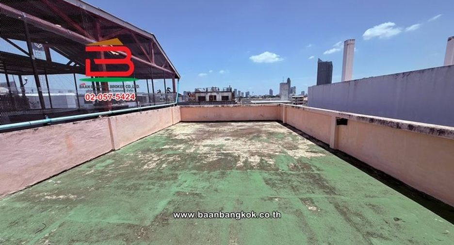 出售 4 卧室 商业空间 在 Bang Kho Laem, 曼谷