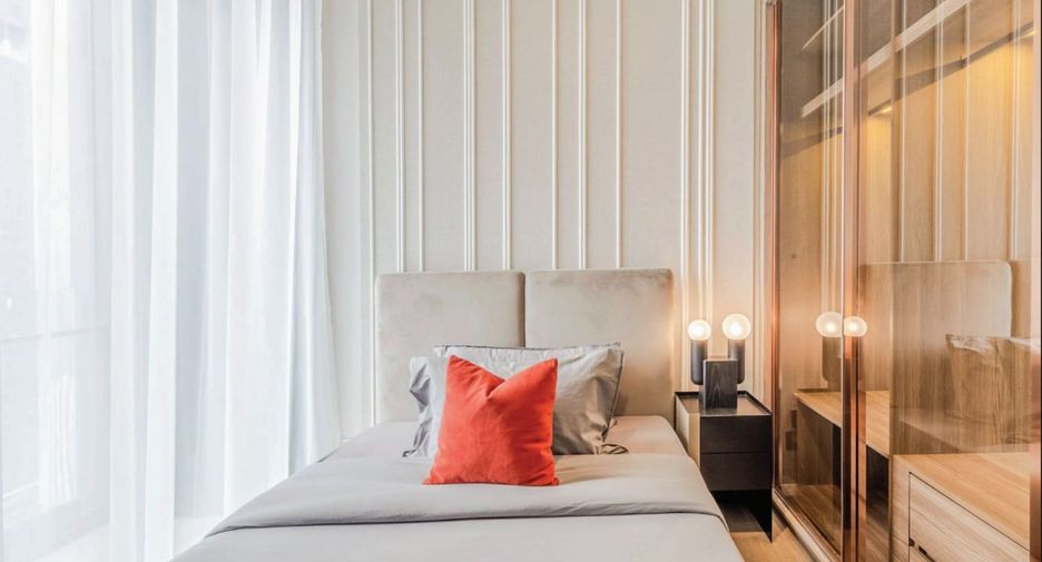 For rent 2 bedrooms condo in Khlong Toei, Bangkok