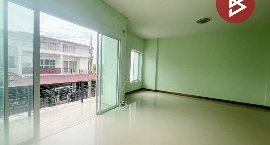 For sale studio townhouse in Krathum Baen, Samut Sakhon