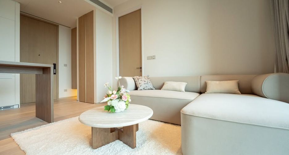 For rent 1 bed condo in Sathon, Bangkok